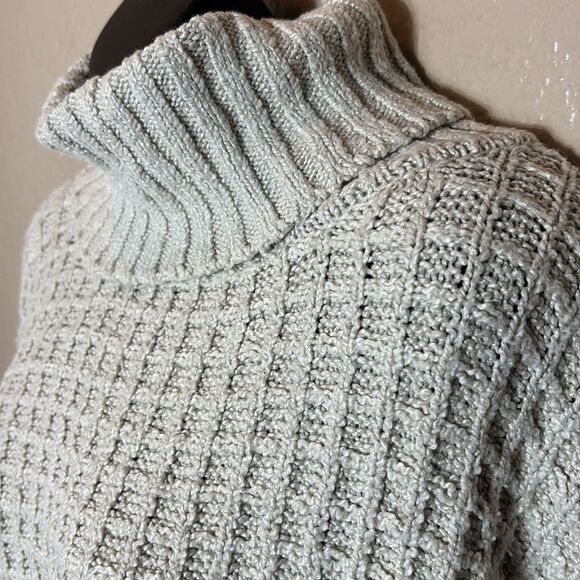 Neuflora women’s small beige turtleneck sweater square waffle knit oversized - Picture 2 of 5